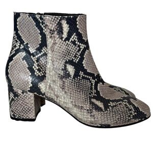 Stuart Weitzman Nell Snake Skin Bootie Size 7